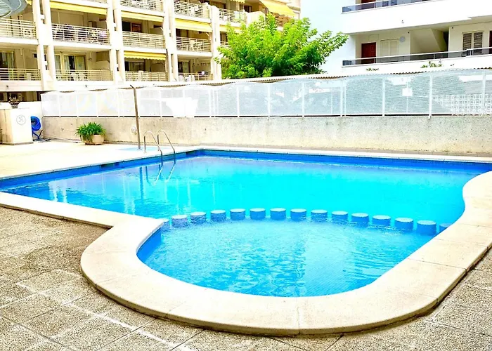 Elegance アパート *